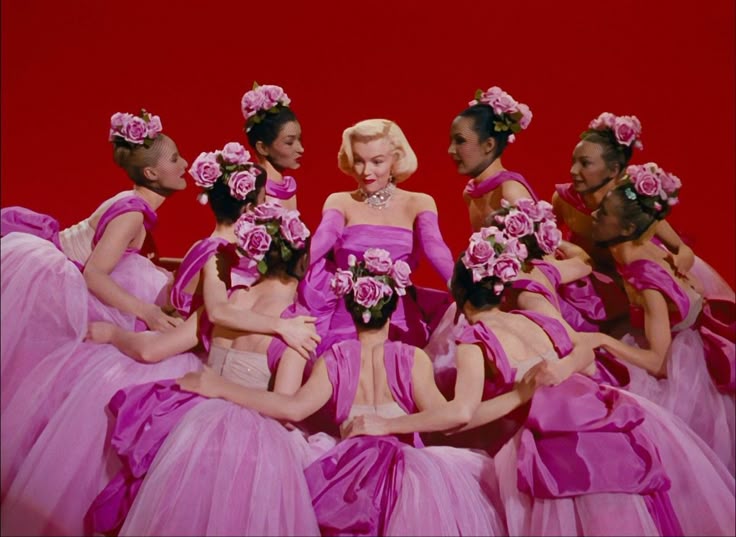 Marilyn monroe pink dress